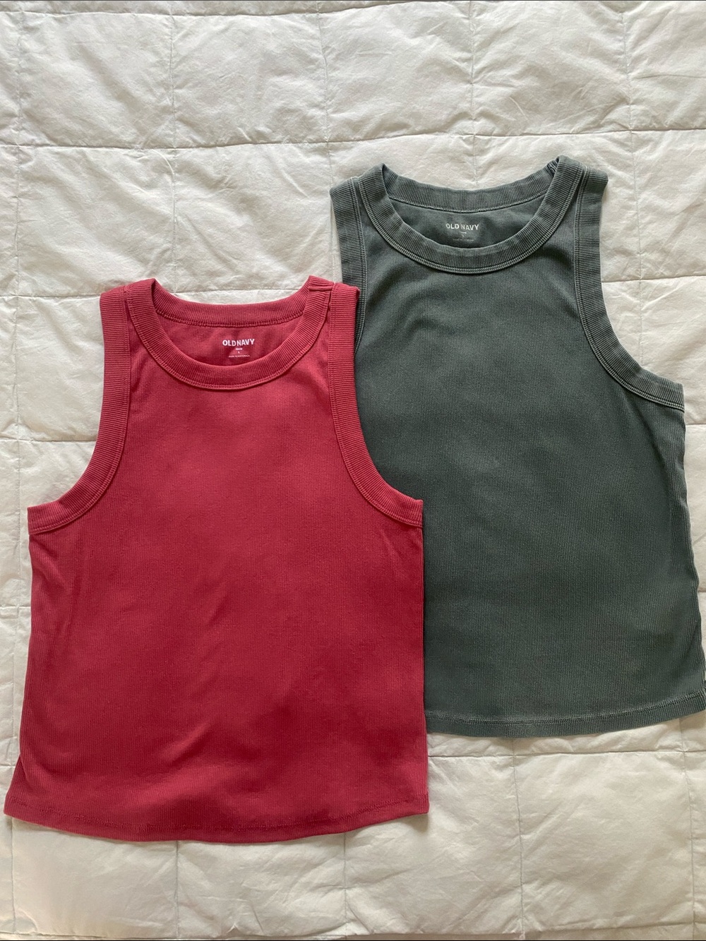 Old Navy Women’s set of 2 ‘Snug’ Tank Tops in Dusty Pink and Sage Green, L